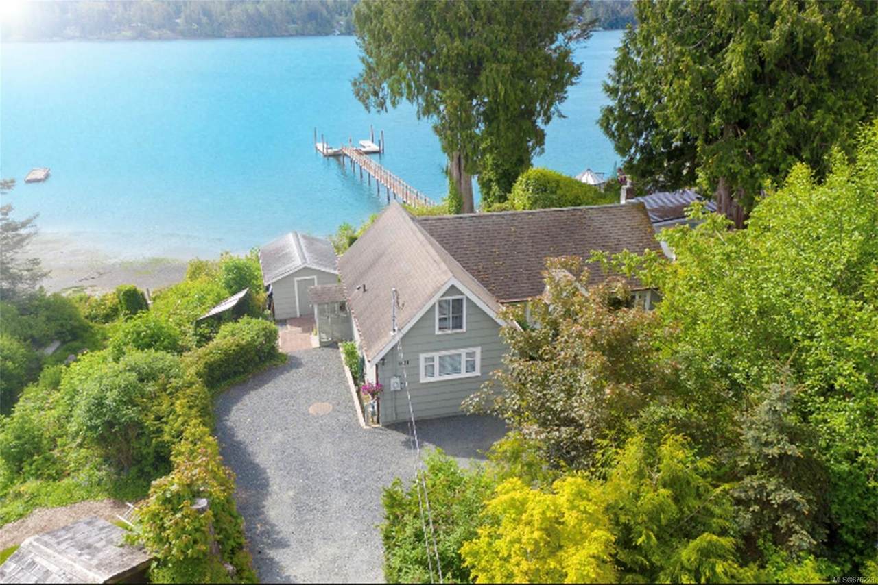 6431 Sooke Rd - Photo 1
