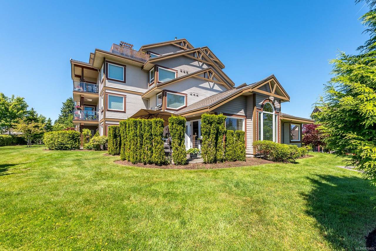 3666 Royal Vista Way - Photo 1