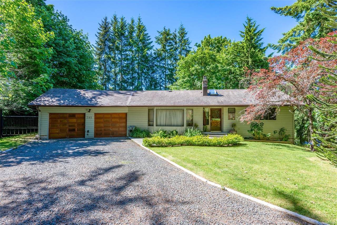 785 Evergreen Rd - Photo 1