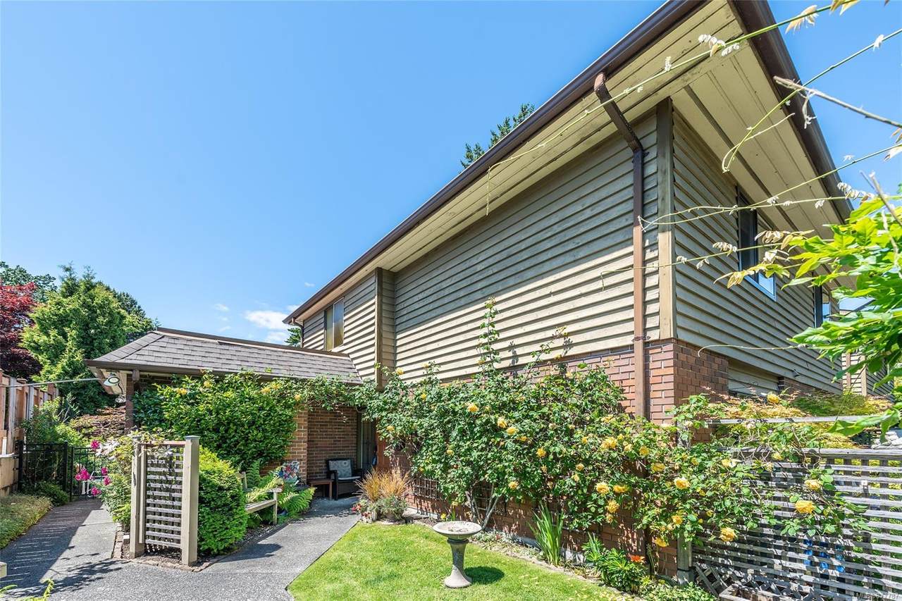 1019 Pemberton Rd - Photo 1
