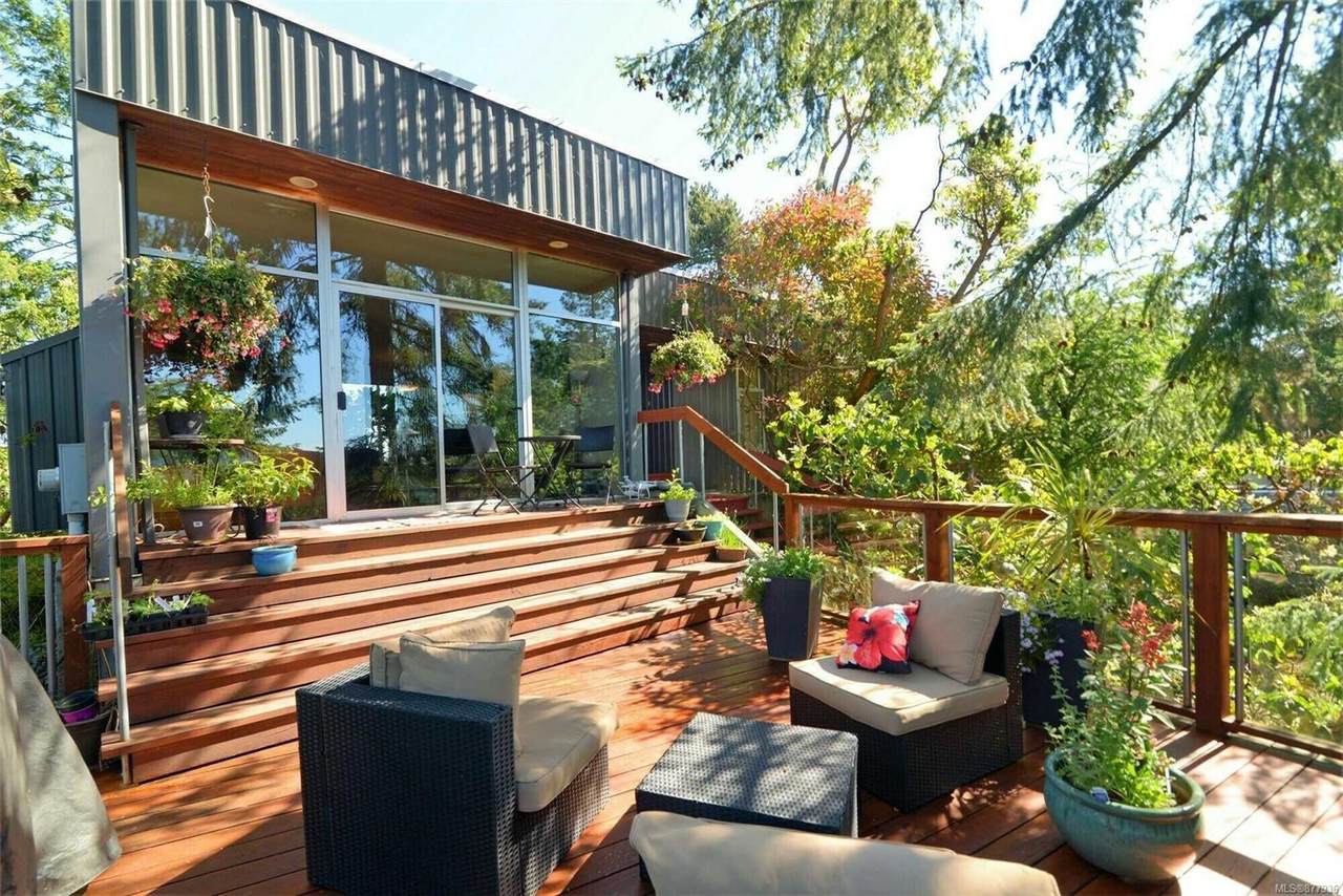 461 Summit Dr - Photo 1