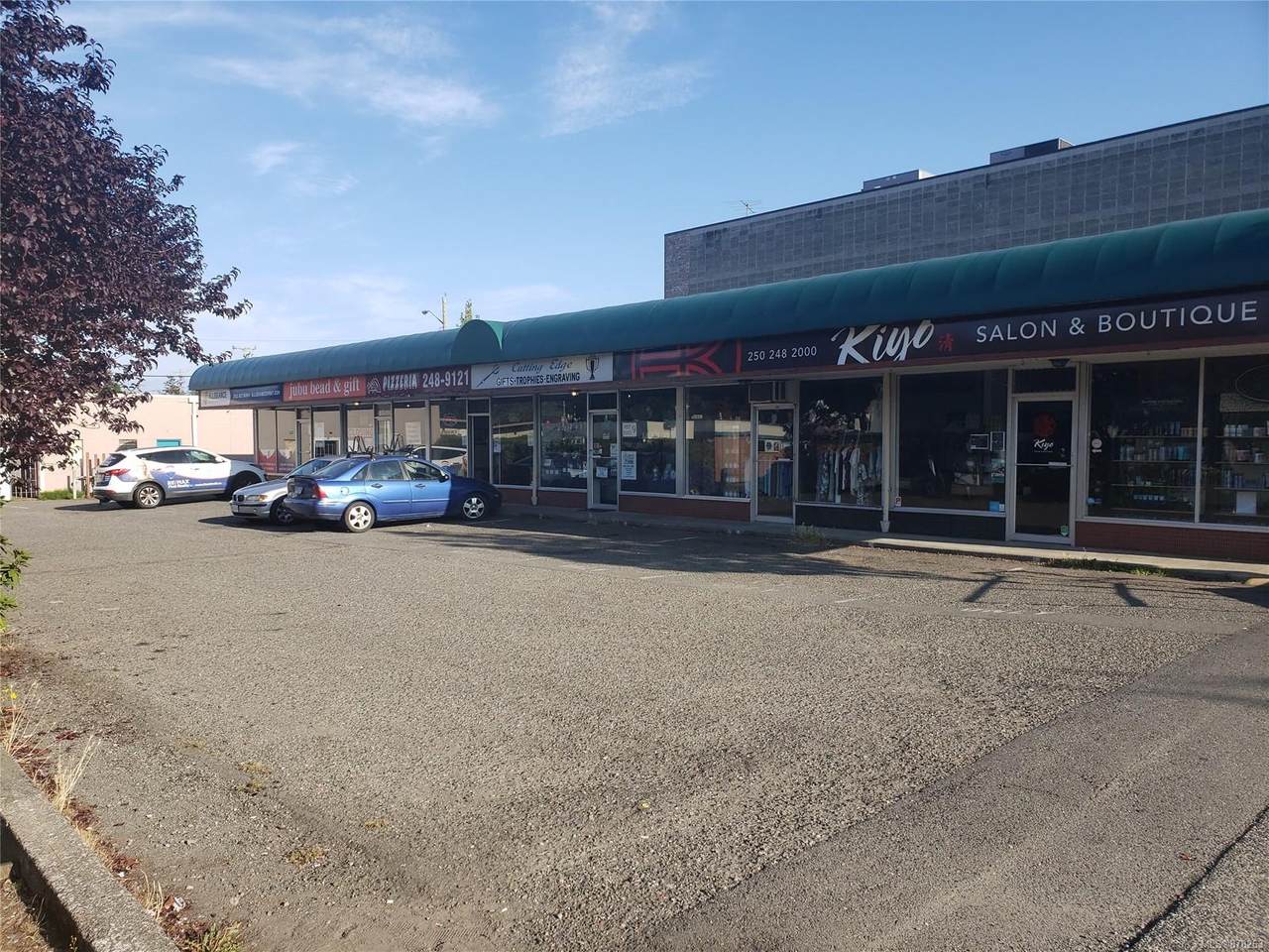 120 Alberni Hwy - Photo 1