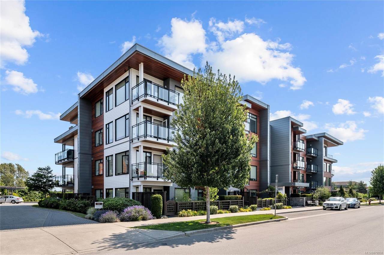 3811 Rowland Ave - Photo 1