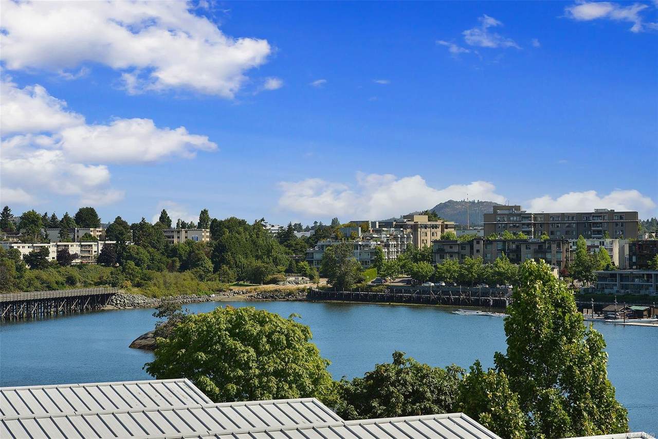 90 Regatta Landing - Photo 1