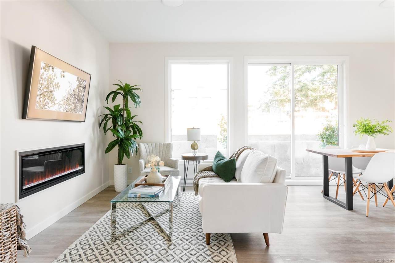 810 Orono Ave - Photo 1