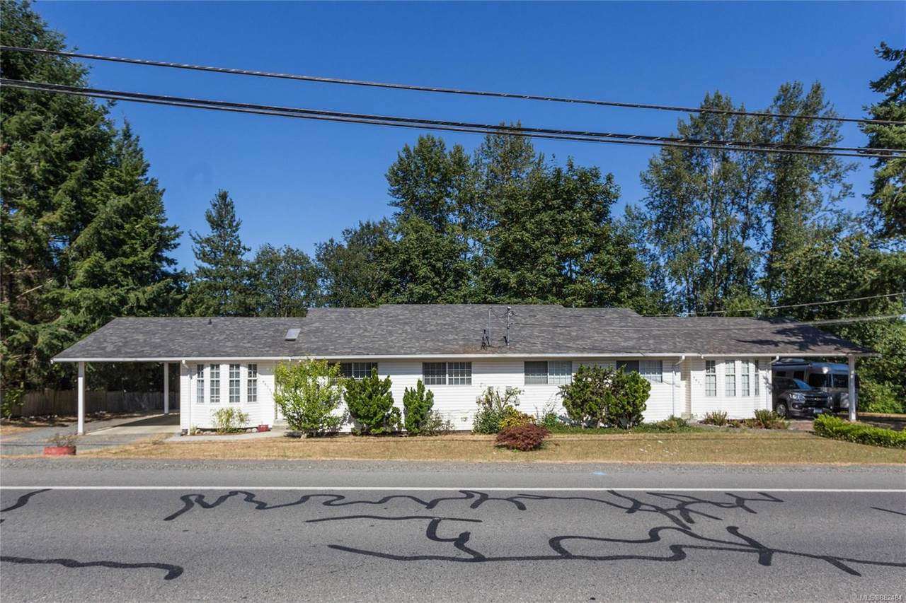 8837-8839 Chemainus Rd - Photo 1