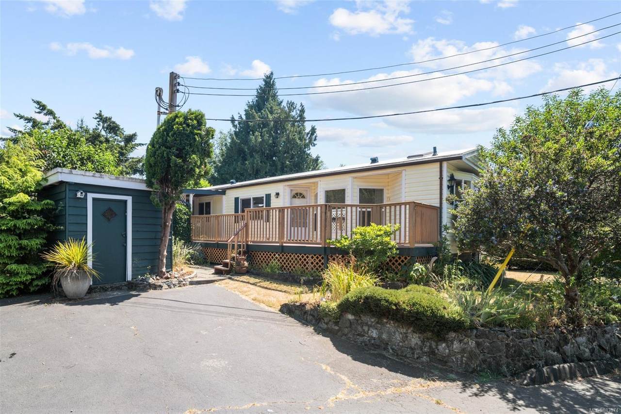 2357 Sooke River Rd - Photo 1