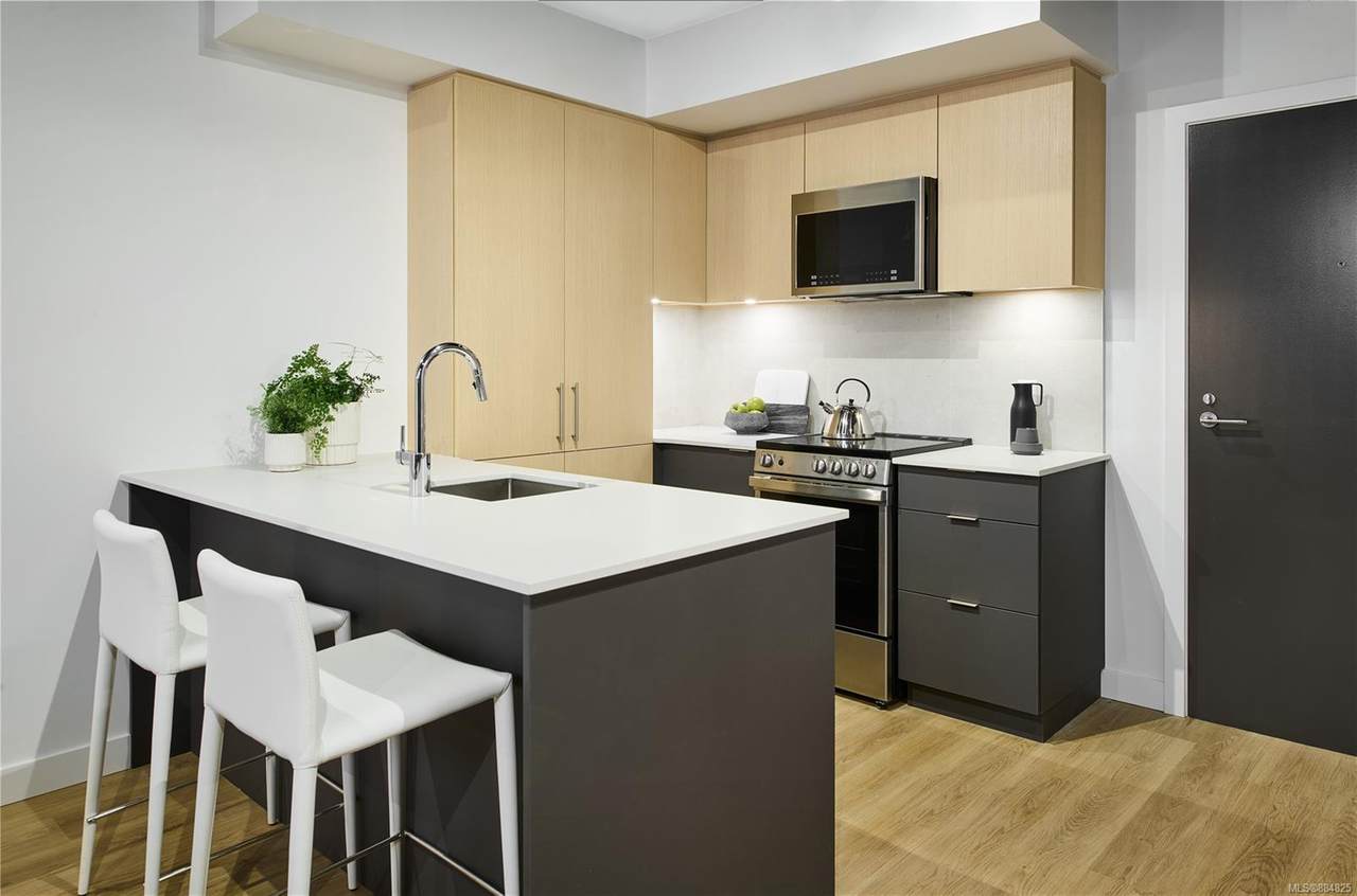 1109 Johnson St - Photo 1