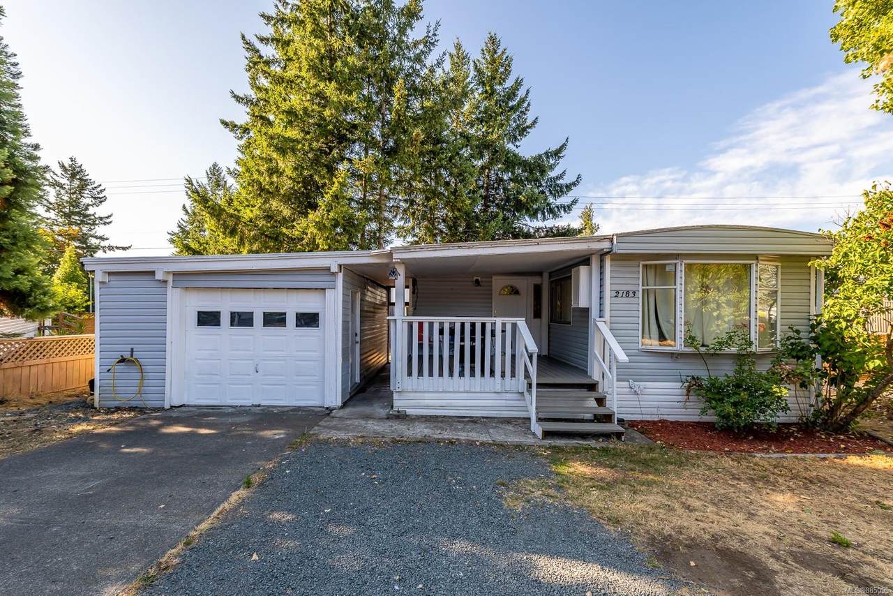 2183 Stadacona Dr - Photo 1