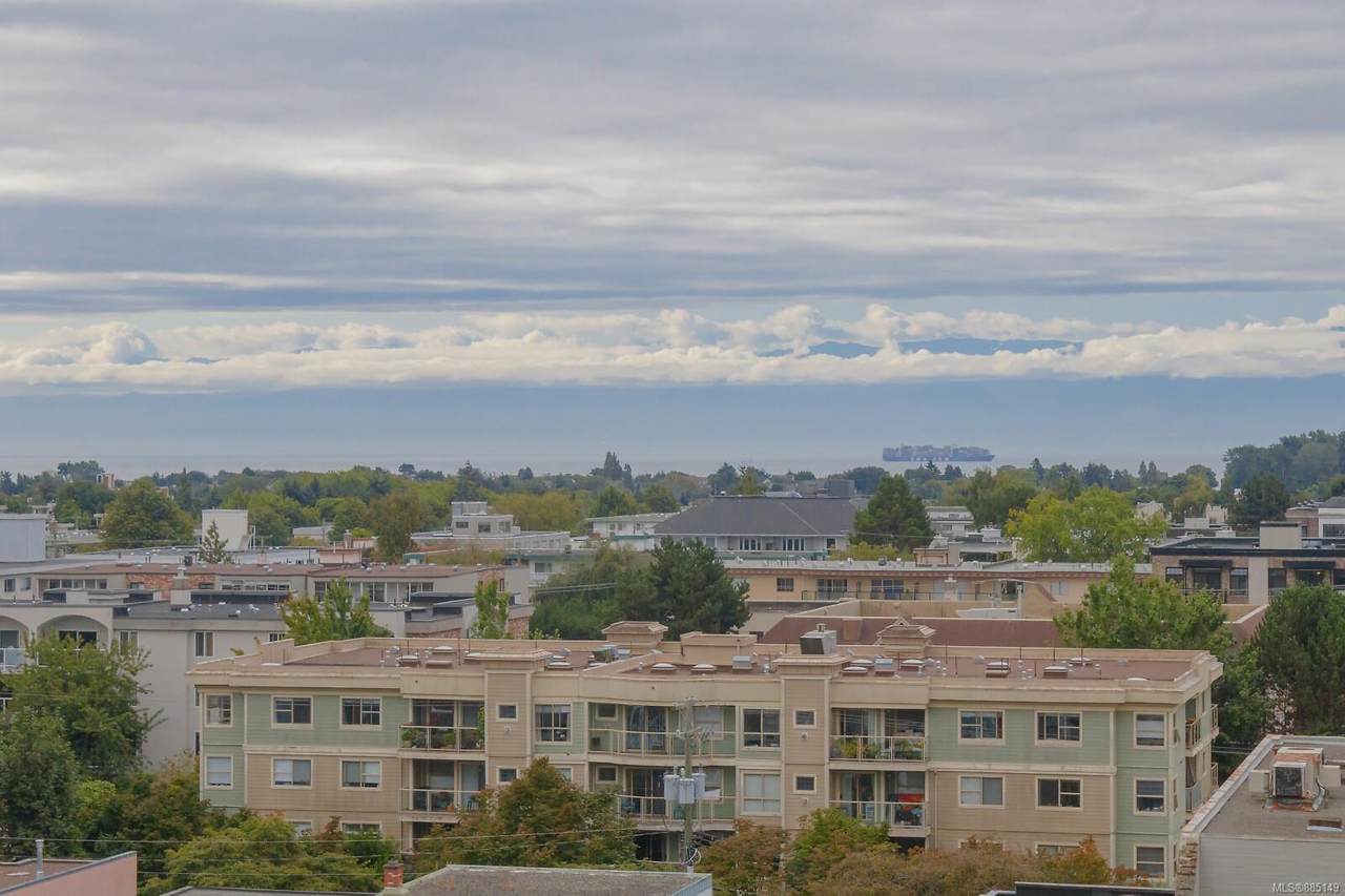 1029 View St - Photo 1