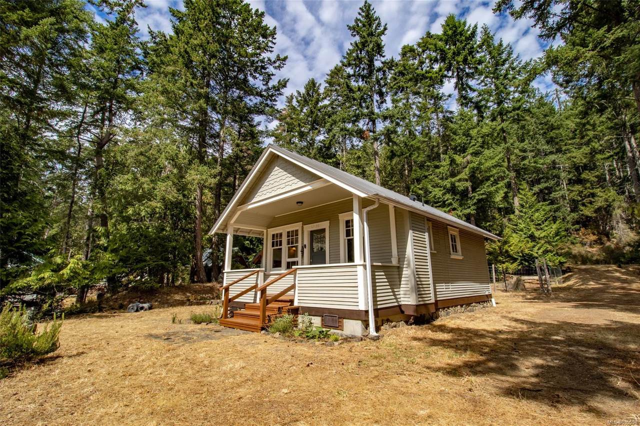 9890 Castle Rd - Photo 1