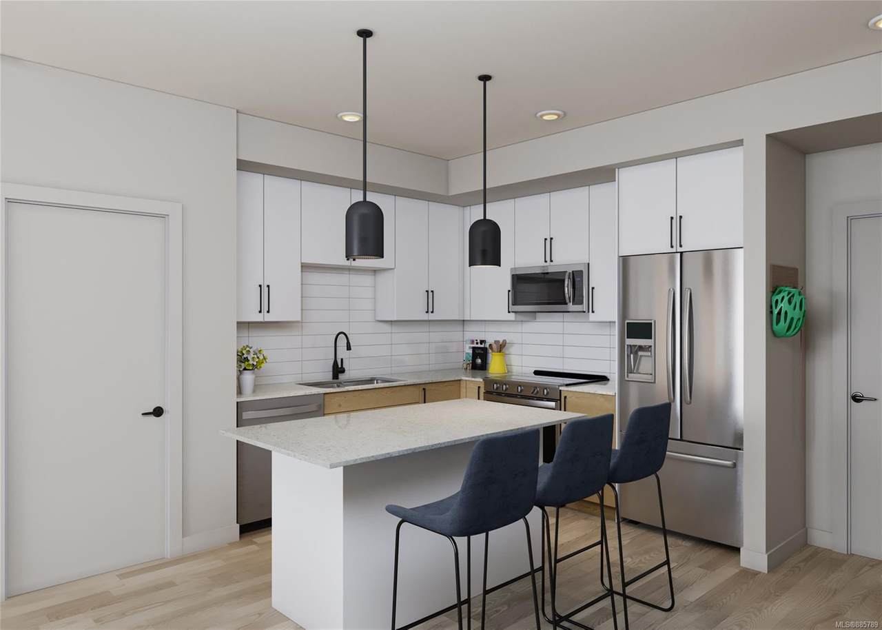 695 Aspen Rd - Photo 1