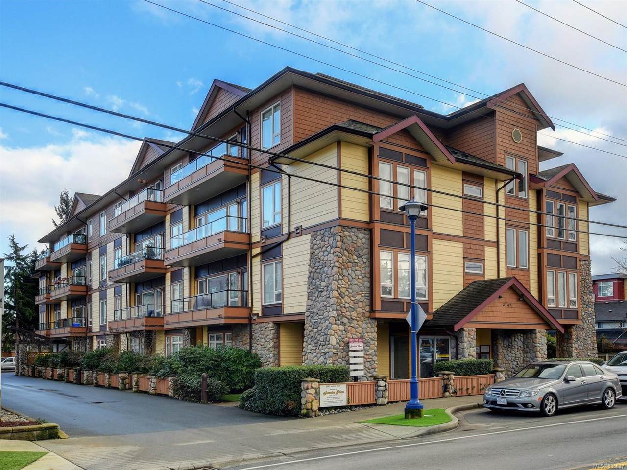 2747 Jacklin Rd - Photo 1