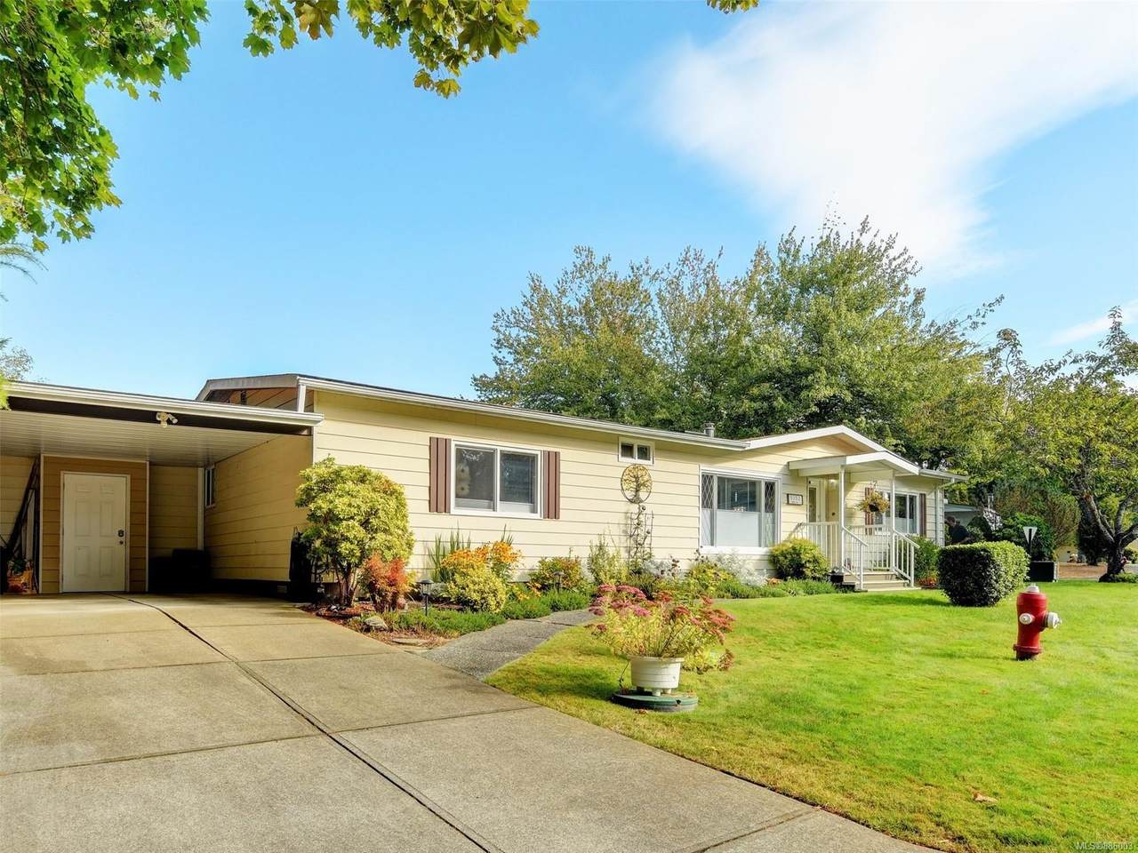 9392 Lauries Lane - Photo 1
