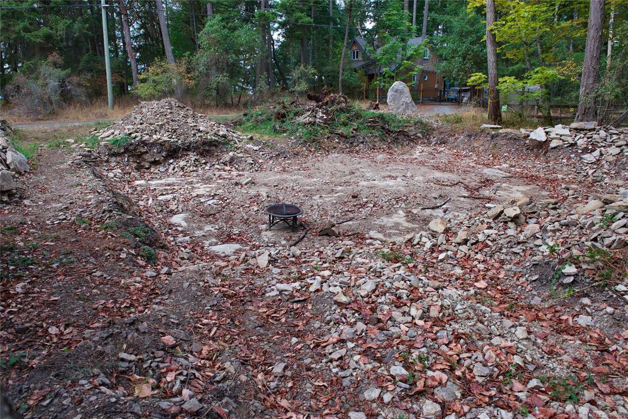 164 Pirates Lane - Photo 1