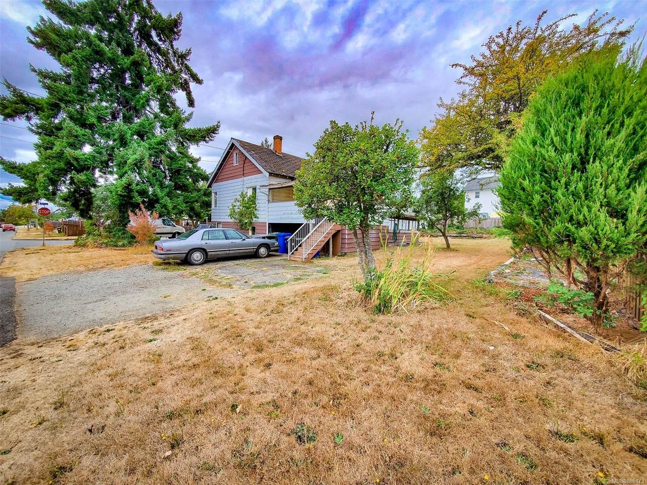4863 May St - Photo 1