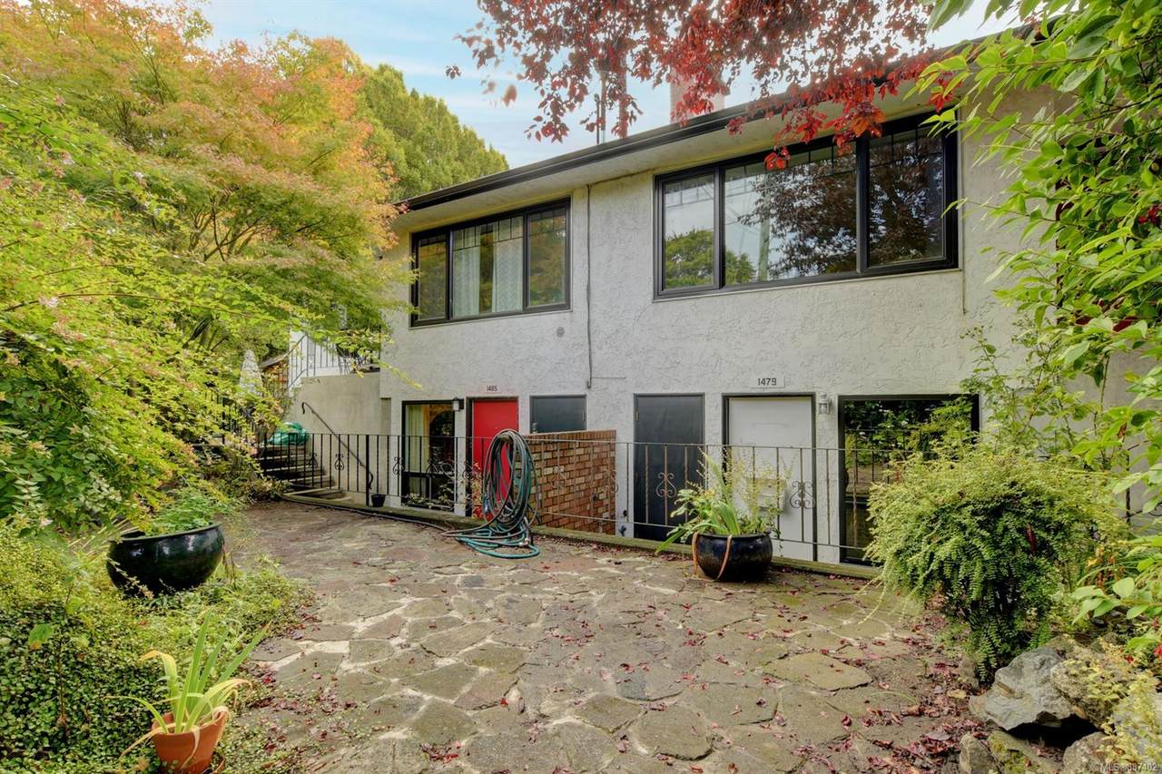 1479 Bay St - Photo 1
