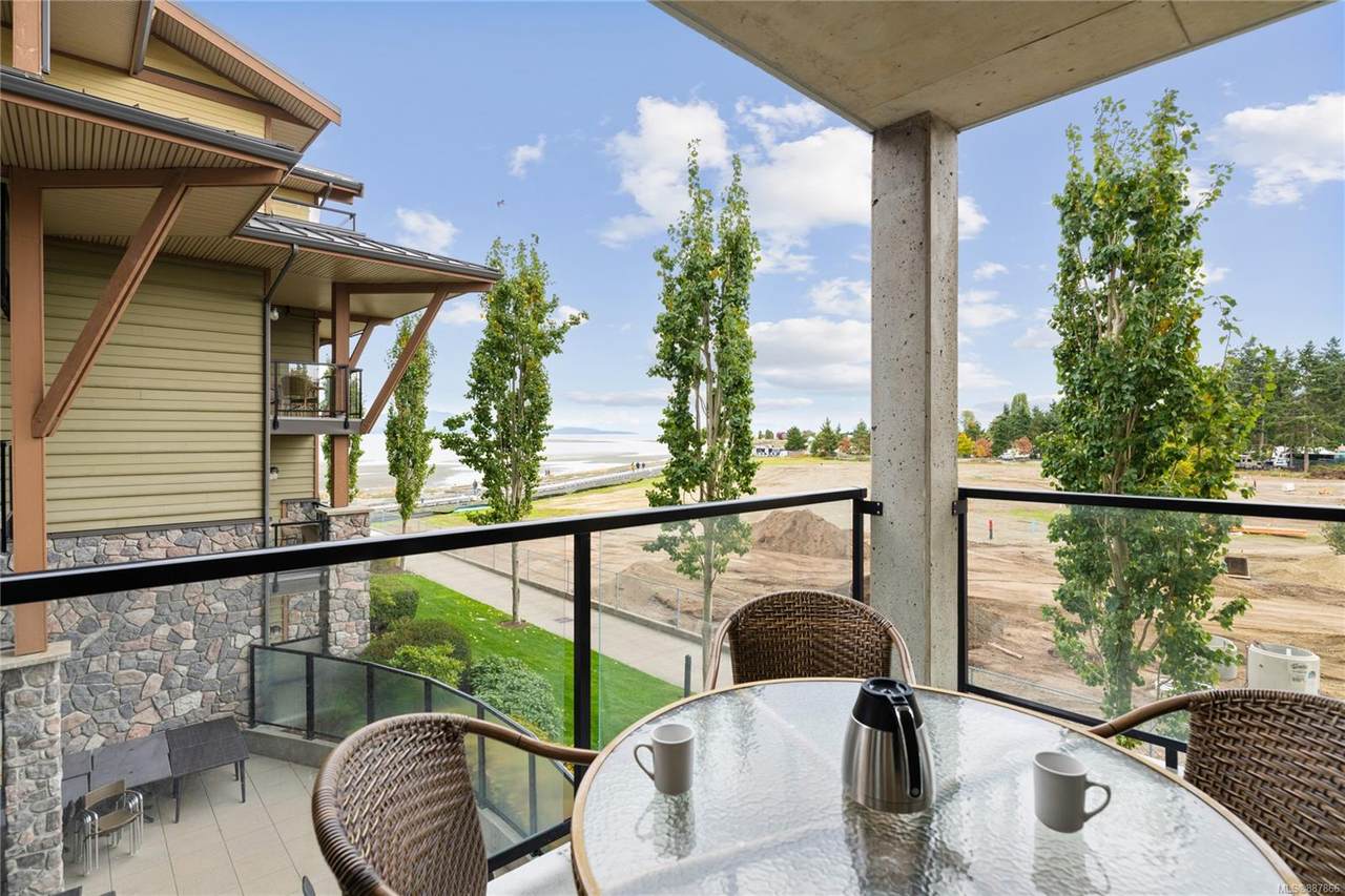 181 Beachside Dr - Photo 1