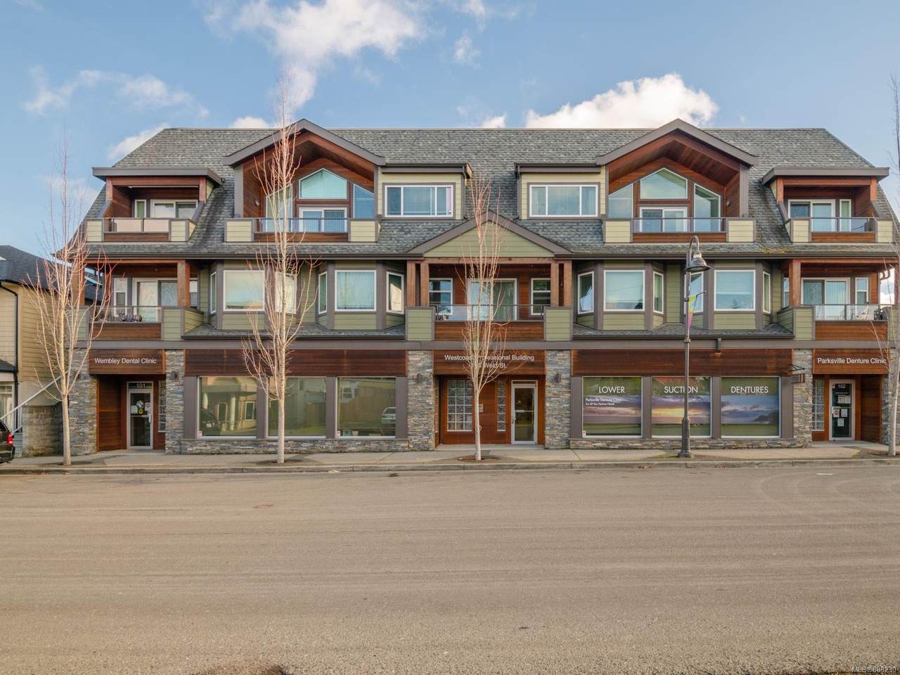 148 Weld St - Photo 1