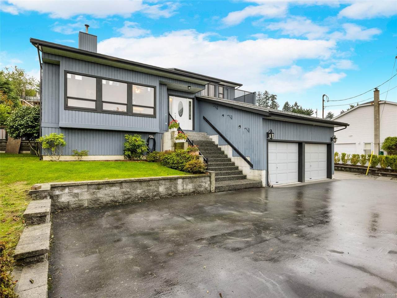 2327 Towerview Cres - Photo 1