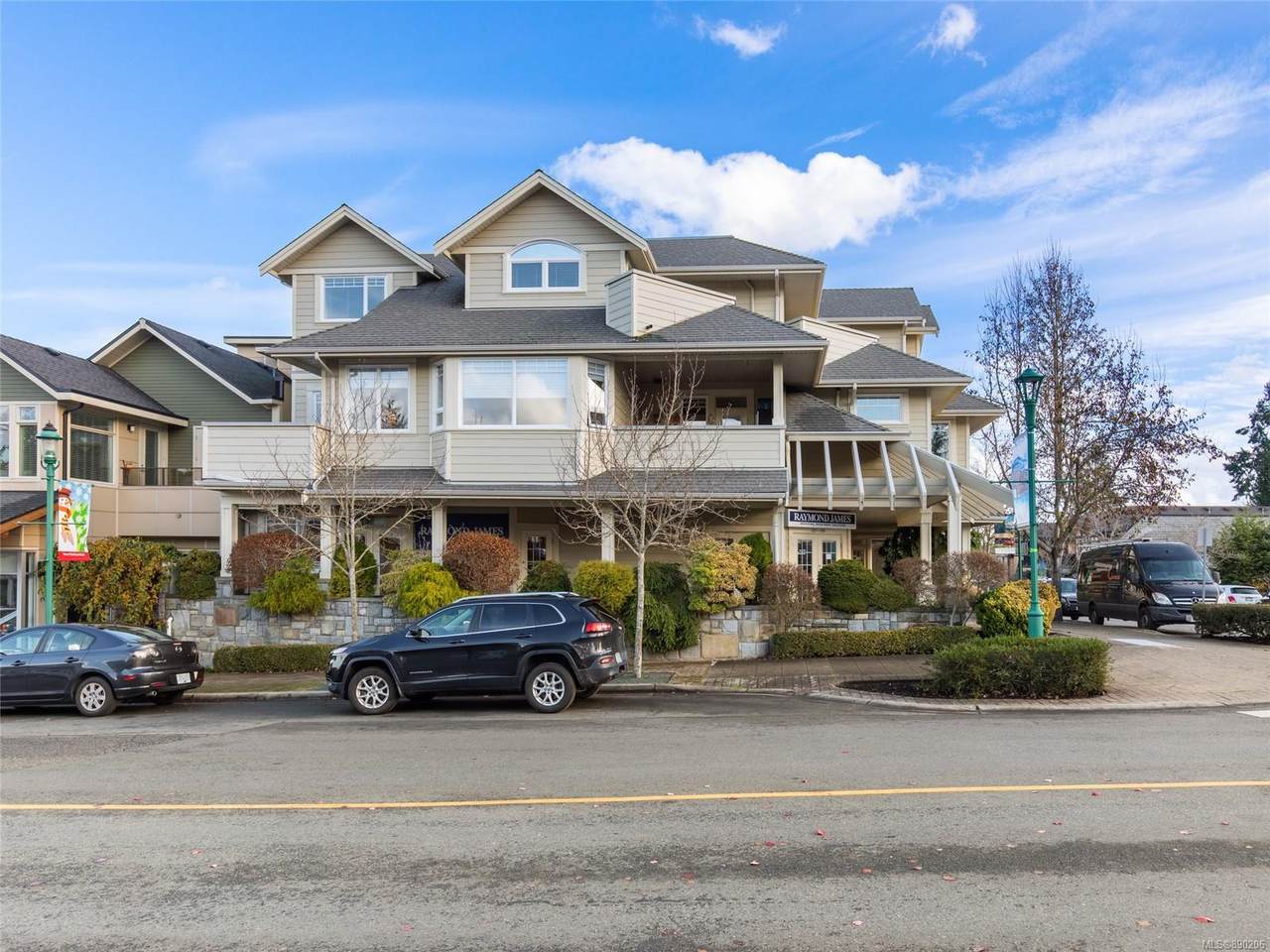193 Second Ave - Photo 1