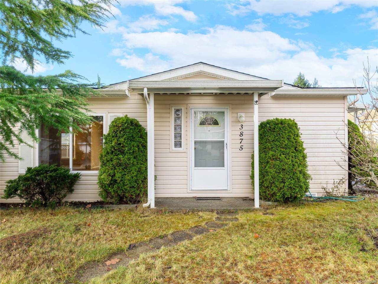 3875 King Arthur Dr - Photo 1