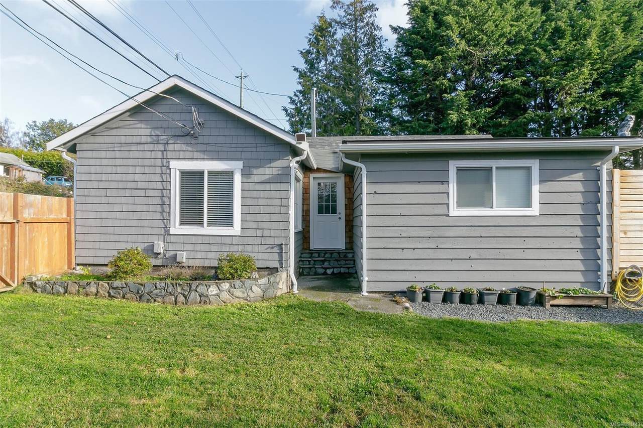 7105 Grant Rd - Photo 1