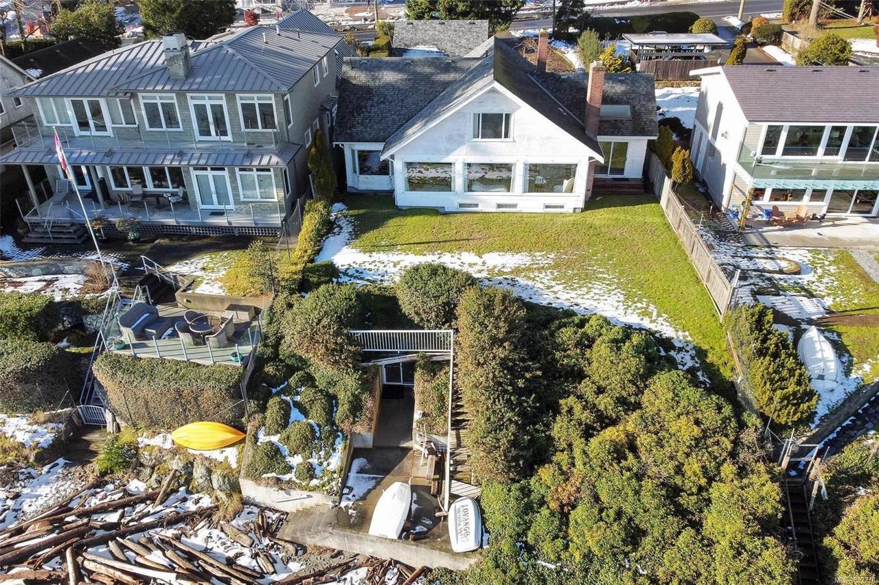 5131 Cordova Bay Rd - Photo 1