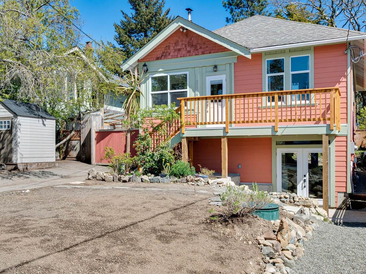 2527 Asquith St - Photo 1