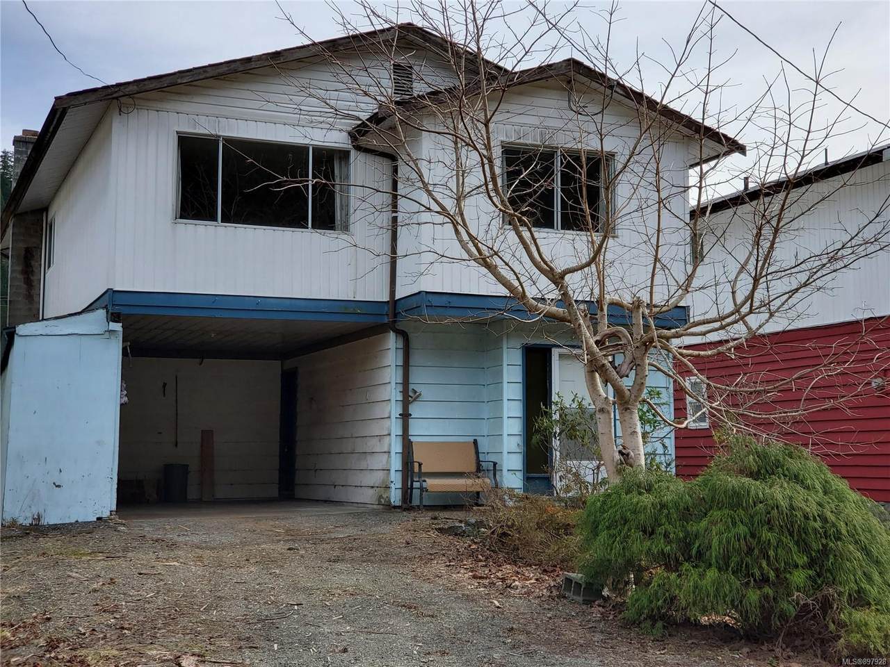 173 Maquinna Dr - Photo 1