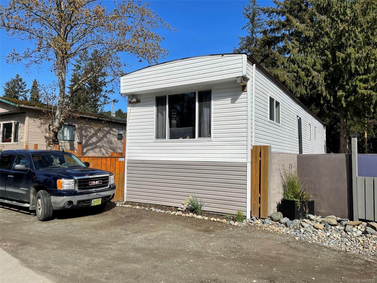 380 Martindale Rd - Photo 1