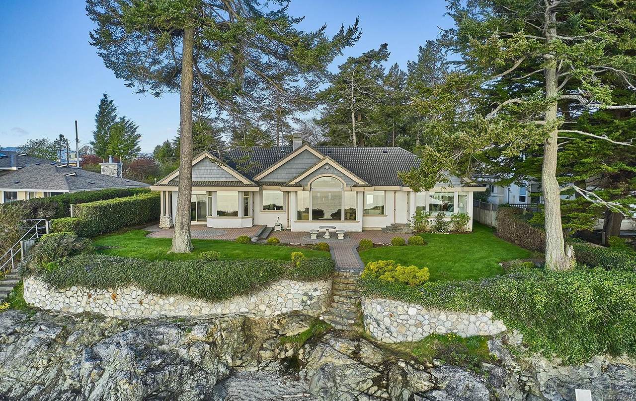 2549 Shoreacres Rd - Photo 1