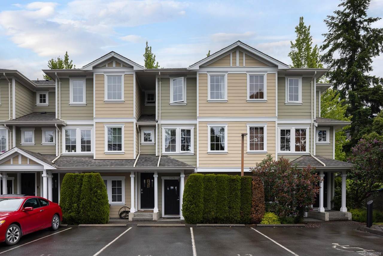 820 Brock Ave - Photo 1