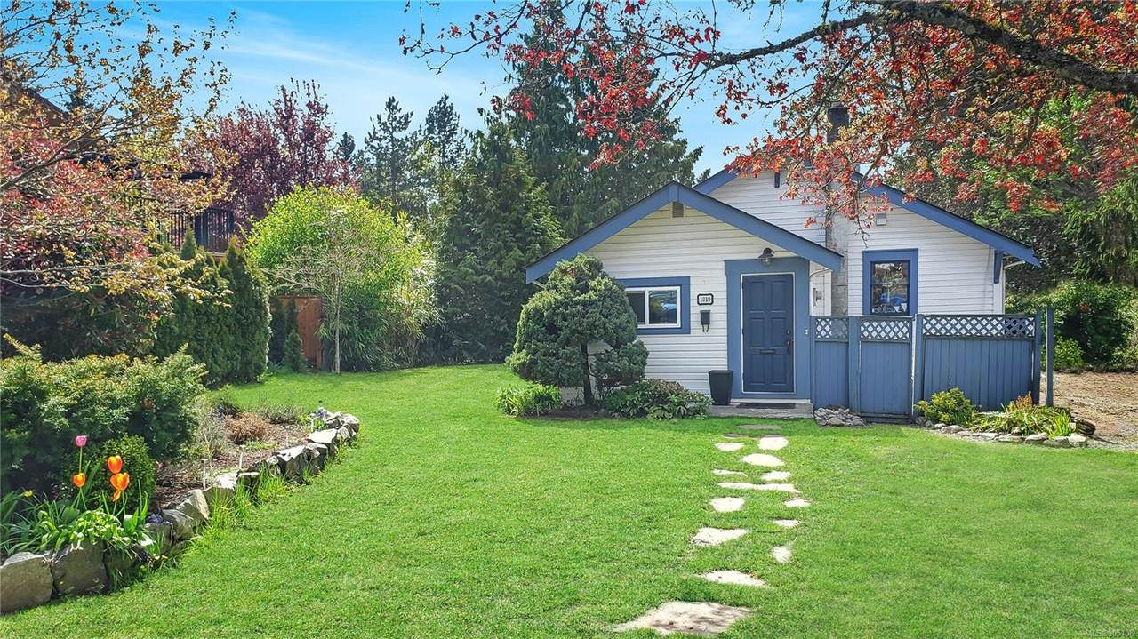 1019 Damelart Way - Photo 1