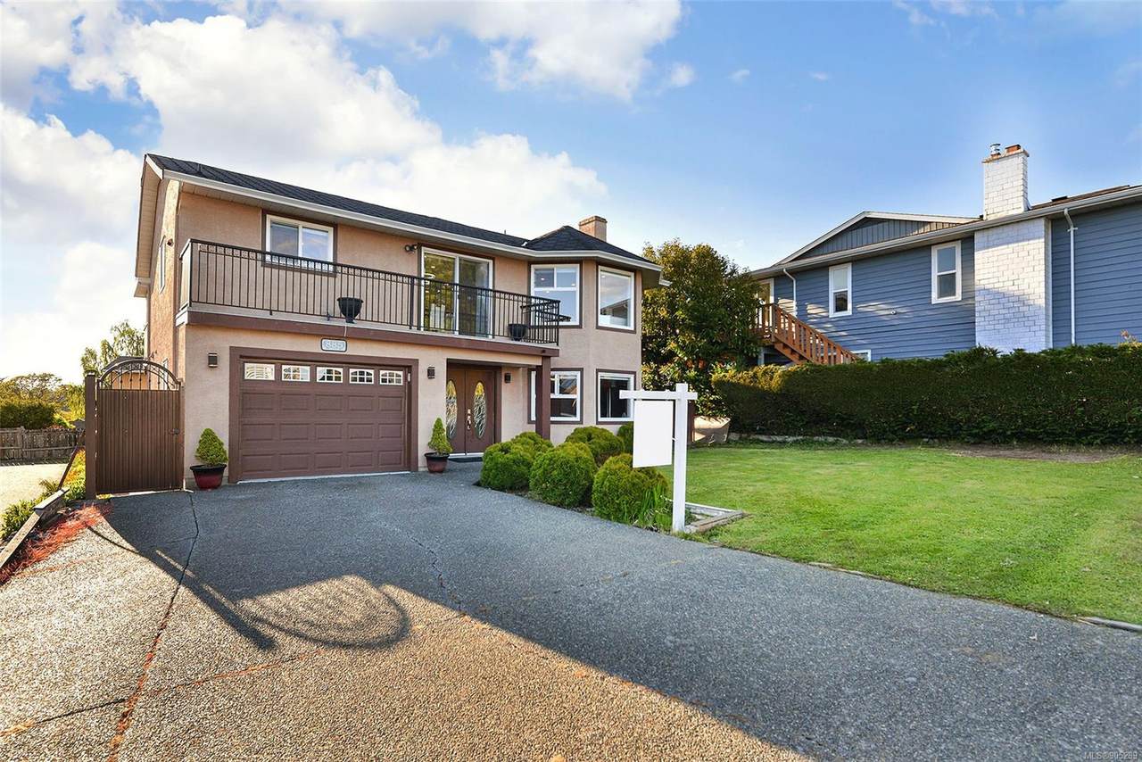 885 Pepin Cres - Photo 1