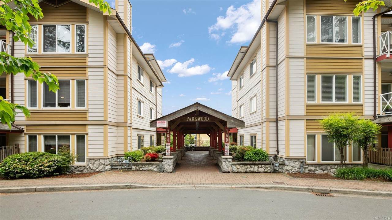 360 Goldstream Ave - Photo 1