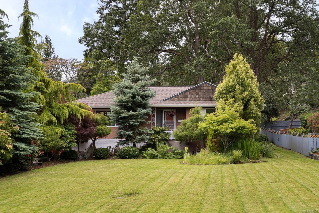 1569 Cedarglen Rd - Photo 1