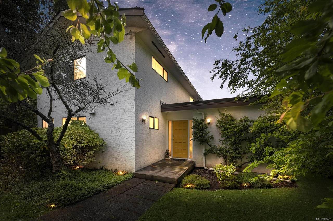 1607 Mcrae Ave - Photo 1
