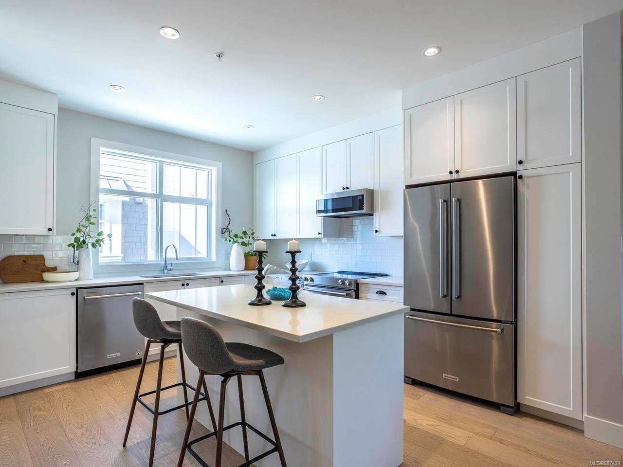 10474 Resthaven Dr - Photo 1