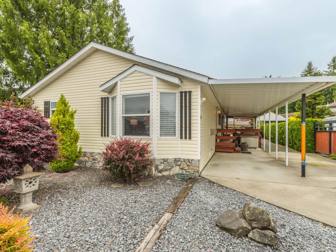 658 Alderwood Dr - Photo 1