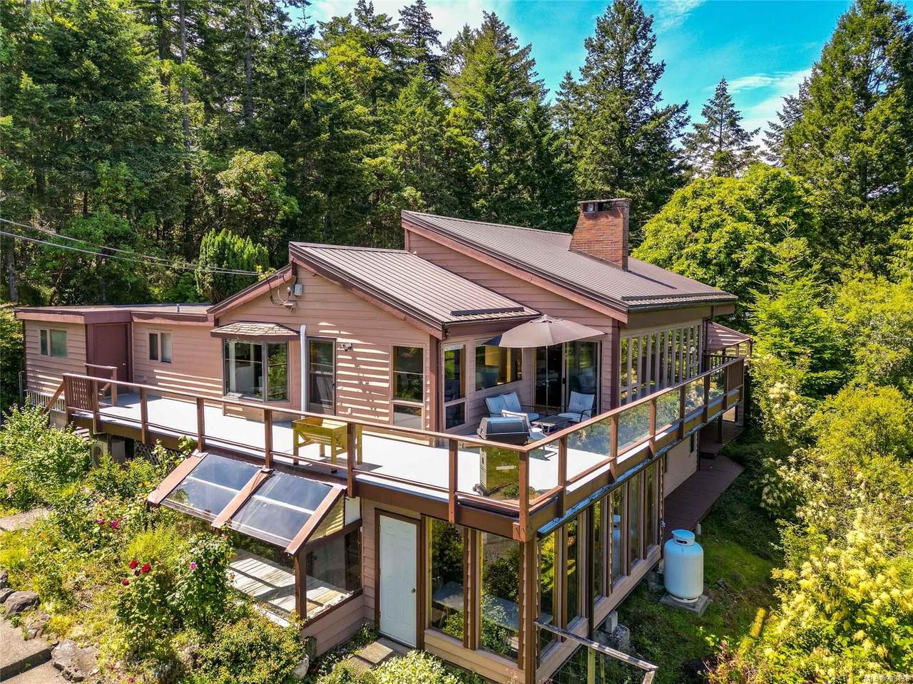 241 Saltspring Way - Photo 1