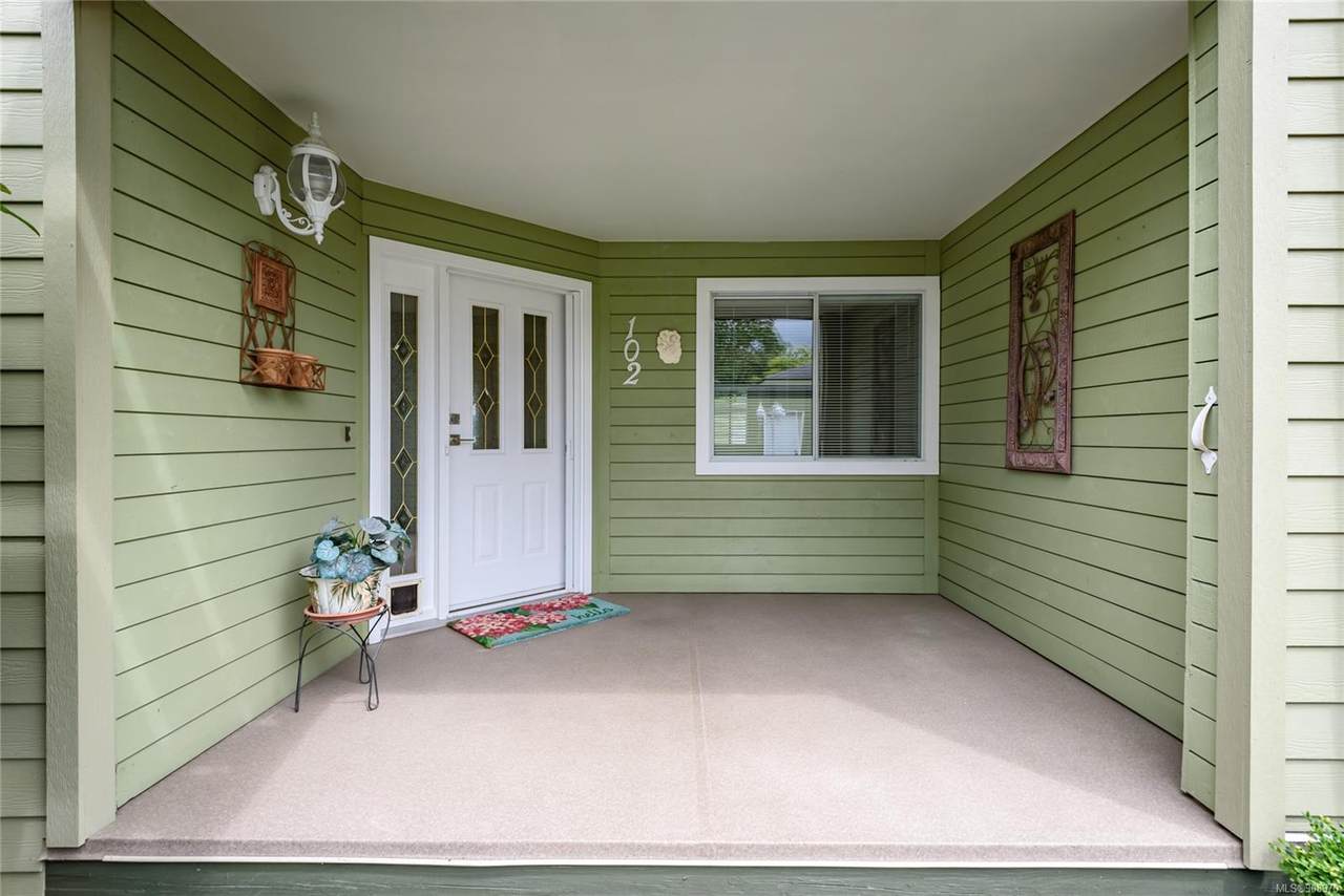 2970 Cliffe Ave - Photo 1