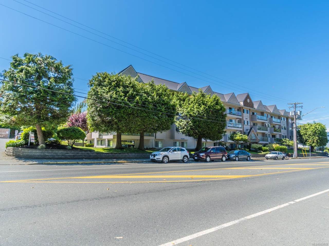 6715 Dover Rd - Photo 1