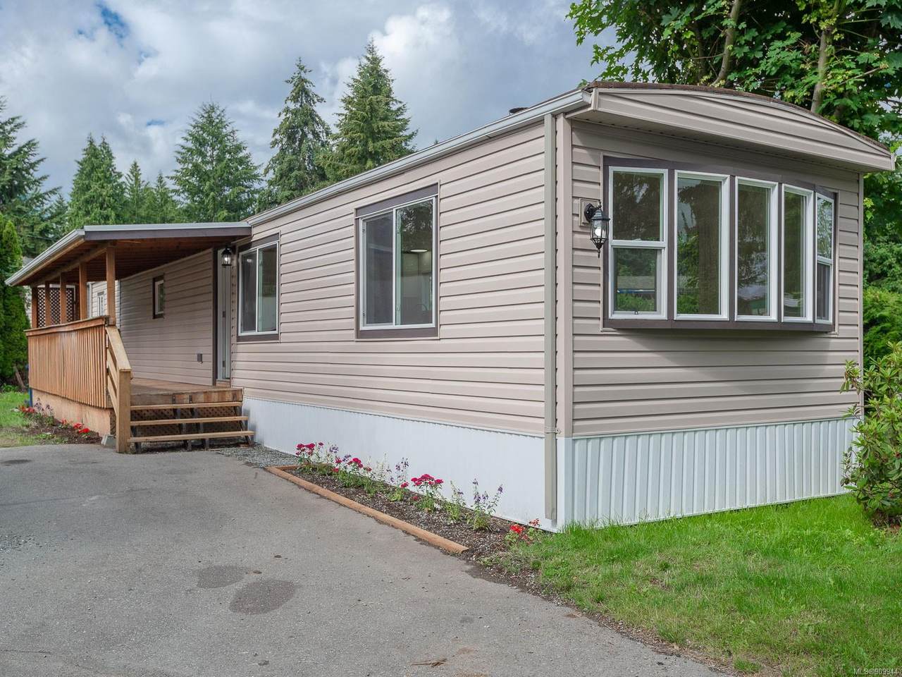 3449 Hallberg Rd - Photo 1