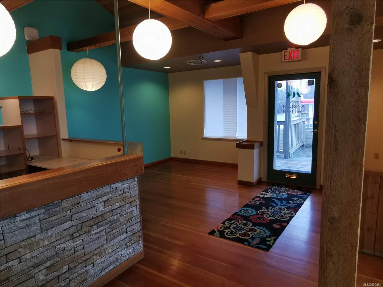 2270 Cliffe Ave - Photo 1