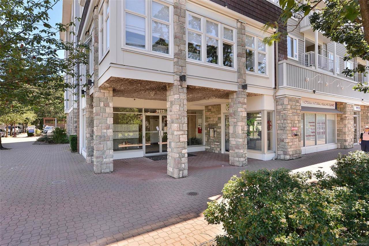 2823 Jacklin Rd - Photo 1
