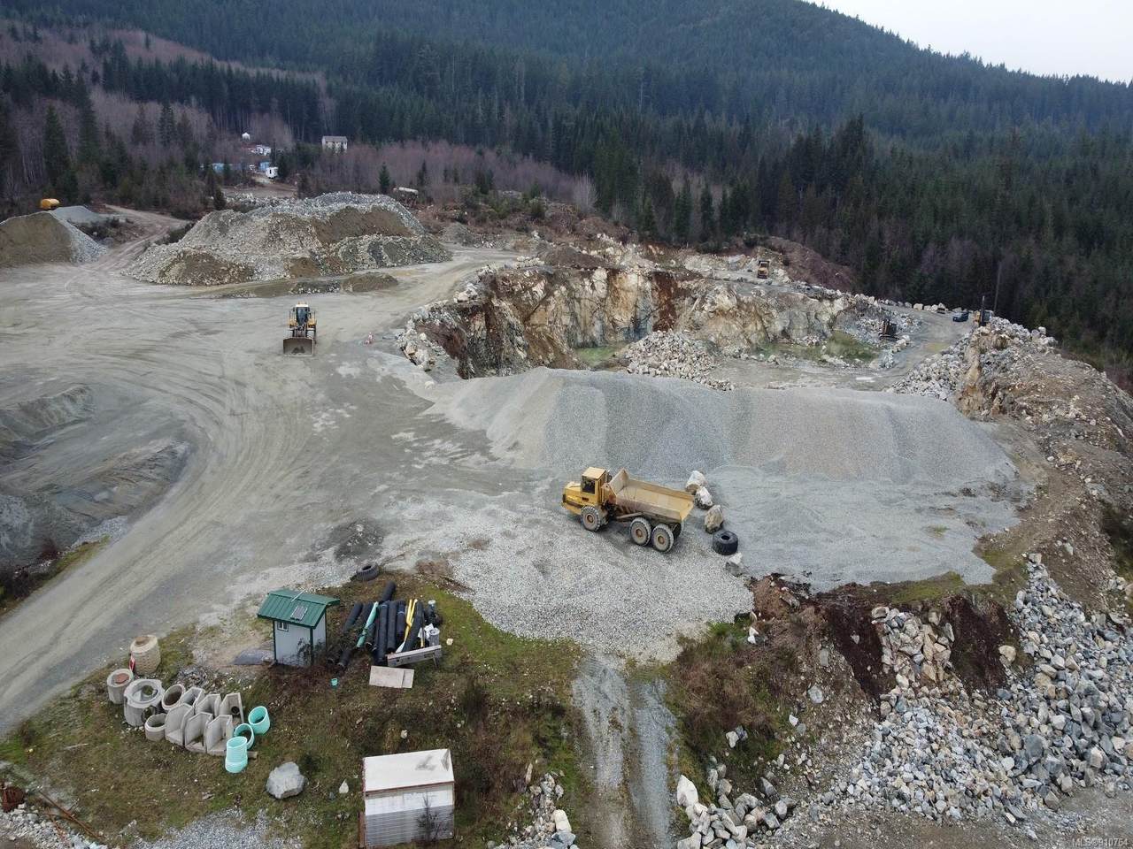 1875 Sooke Lake Rd - Photo 1
