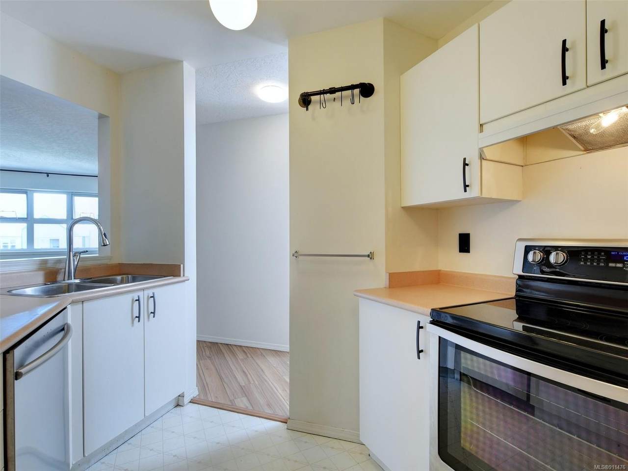 3010 Washington Ave - Photo 1