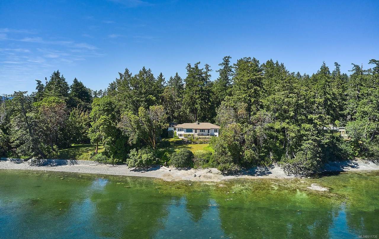 565 Towner Park Rd - Photo 1