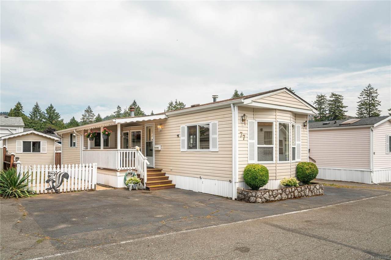 2911 Sooke Lake Rd - Photo 1